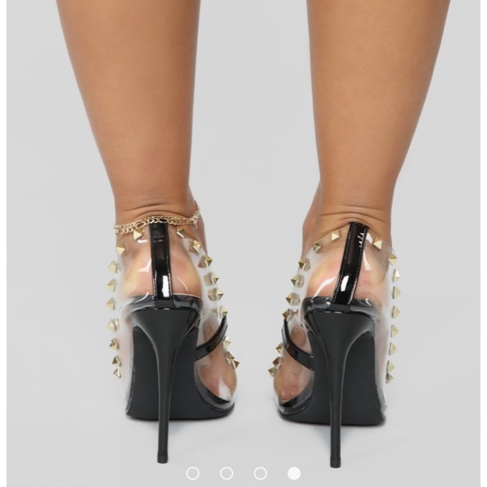 Heels - Picture 4 of 4